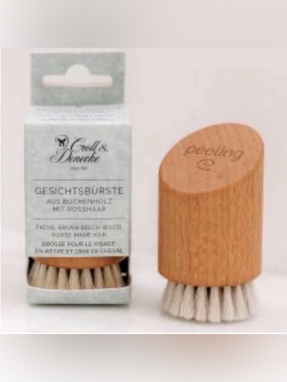 Wood Handle Face Peeling Cleansing Brush with 100% Natural Bristles